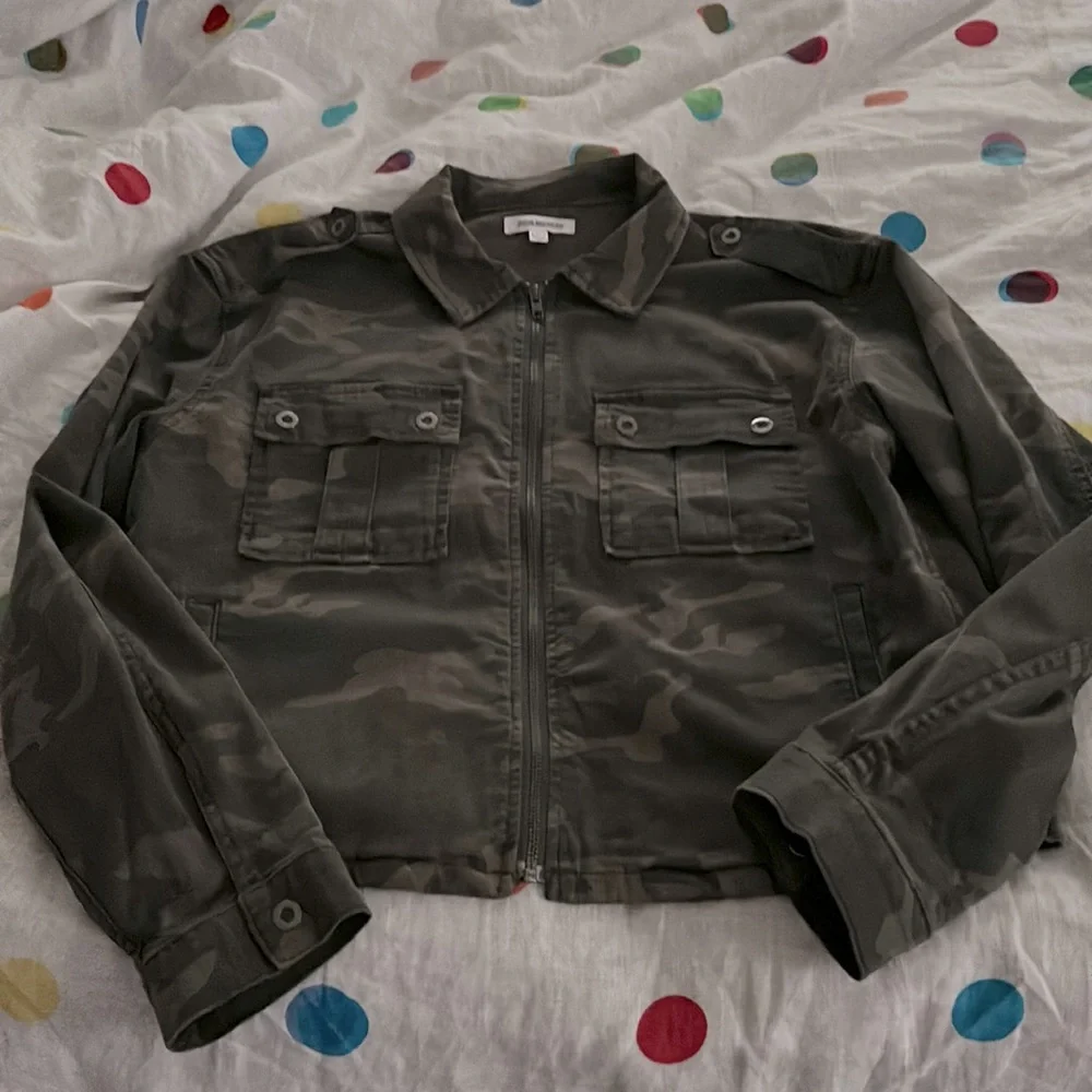 Good American Jacket - Picture 1 of 5